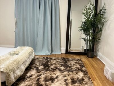 Large furnished room for rent in Stockyards Neighborhood