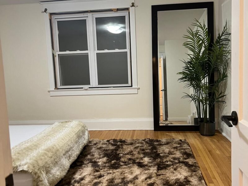 Large furnished room for rent in Stockyards Neighborhood